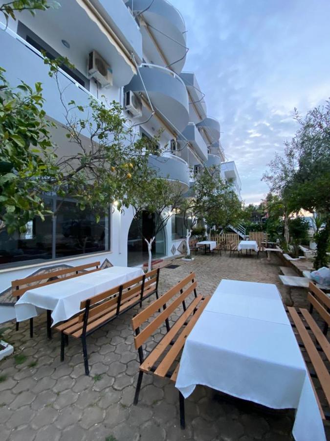 B&B Ksamil Buitenkant foto